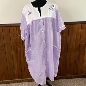 Anthony Richards Purple and White striped Housecoat/ Duster size 5X mumu NWOT